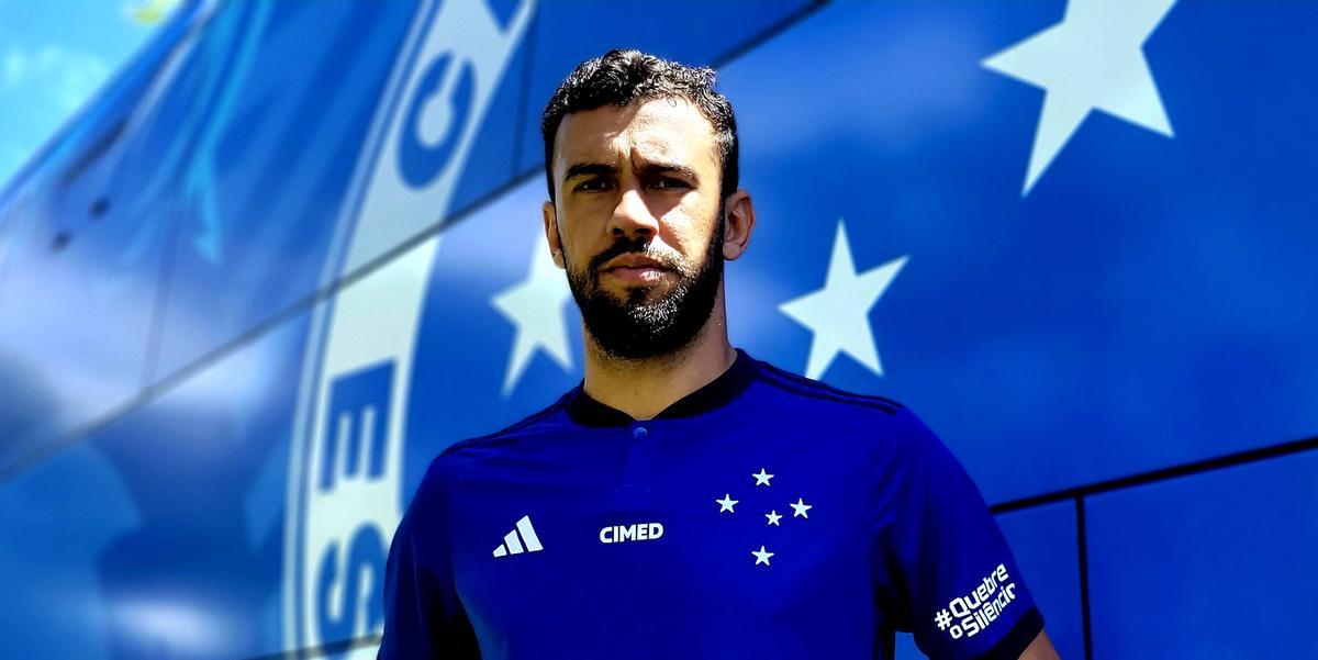 Zagueiro chega para posição carente do time cruzeirense (Gustavo Aleixo/Cruzeiro)