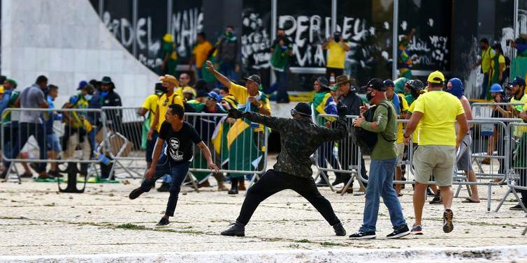 Acusados devem pagar solidariamente R$ 30 milhões pelos danos morais (Marcelo Camargo/Agência Brasil)