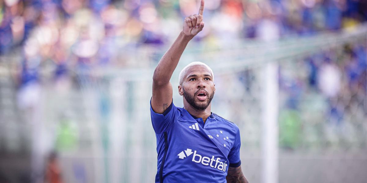 Wesley dedica gols a filha e ao atacante Rafael Bilu (Cris Mattos /STAFF IMAGES / CRUZEIRO)