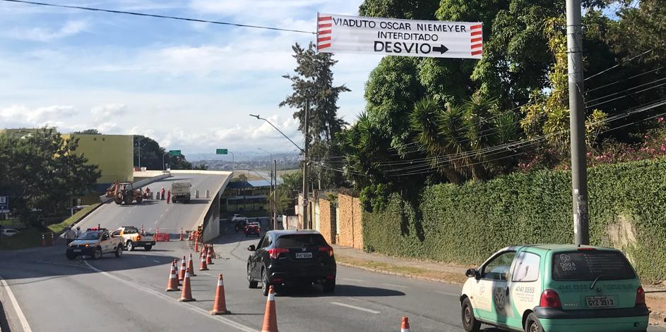 Local foi sinalizado para orientar os motoristas (Valéria Marques / Hoje em Dia)