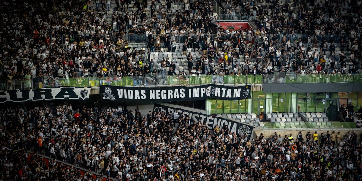 Torcida do Atlético se manifestou na partida contra o Athletico-PR, na terça (23) (Daniela Veiga / Atlético)