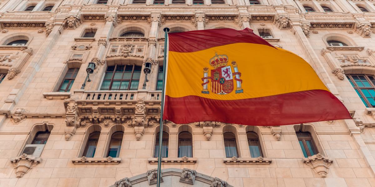 Quem for para a Espanha e decidir ficar por lá durante 90 dias não precisam correr atrás de nenhum documento (Daniel Prado via Unsplash)