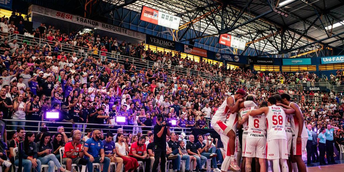 Franca atropela no quarto final e coroa temporada histórica (Marcos Limonti / Sesi Franca Basquete)