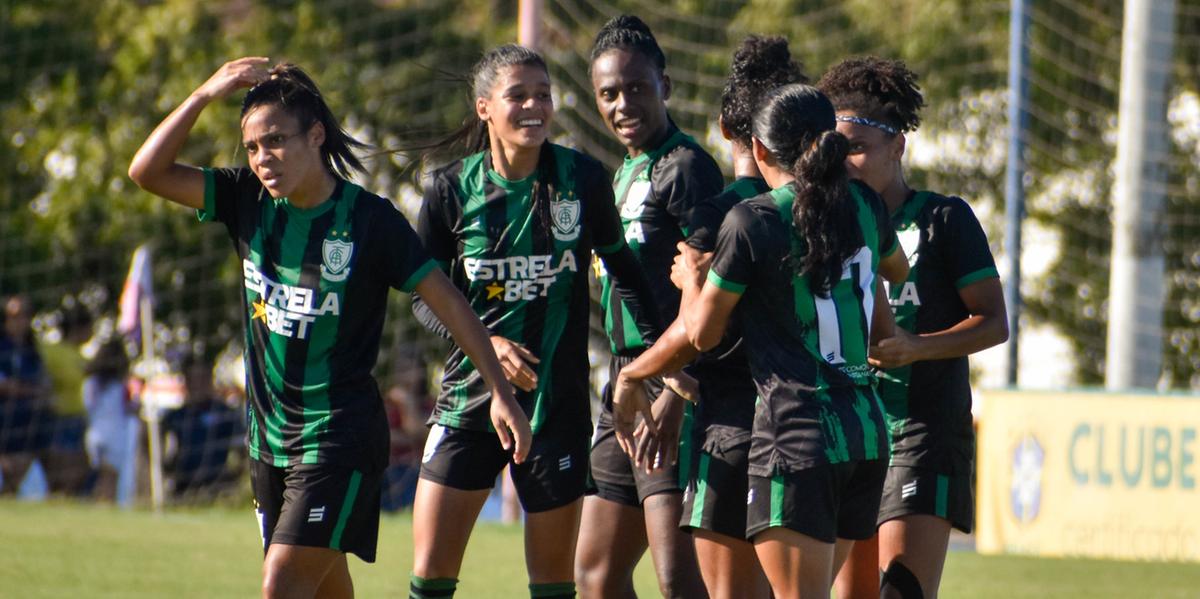 Spartanas encararam o RB Bragantino de olho na vaga para a final da série A2 (Tereza Horta / América)