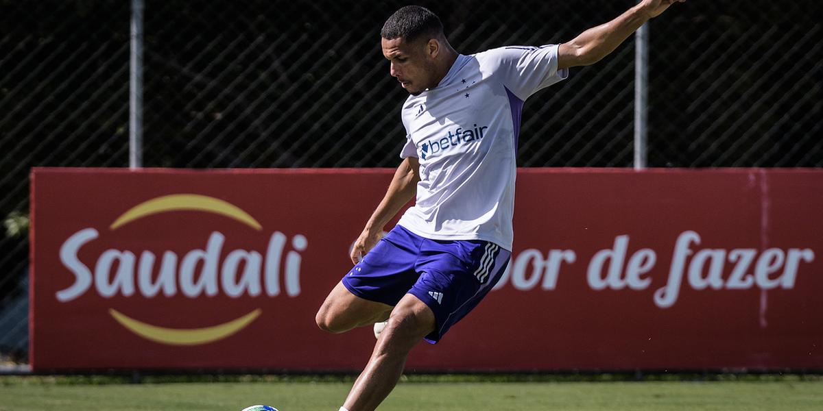 Sem Oliveira, Neris deve ser titular contra o Vasco (Gustavo Aleixo / Cruzeiro)