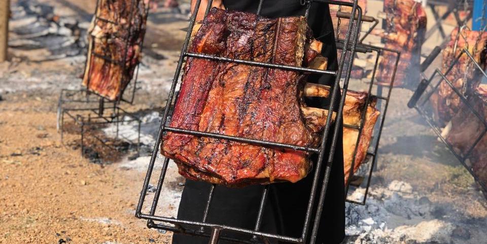 O evento terá estrutura completa para amantes de churrasco se deliciarem com os mais diversos cortes (Divulgação)