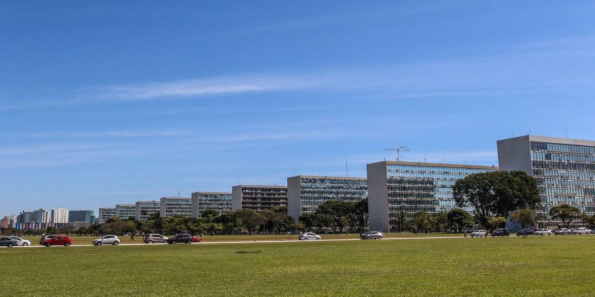 Brasília - 22.05.2023 - Foto Esplanada dos Ministérios, em Brasília. (Antônio Cruz / Agência Brasil)