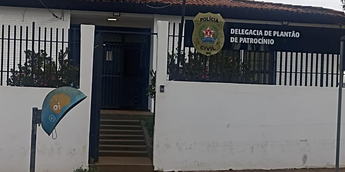 Segundo a Polícia Civil em Patrocínio, o investigado passou a se apropriar do dinheiro físico que era depositado por clientes do banco (Reprodução / PCMG)