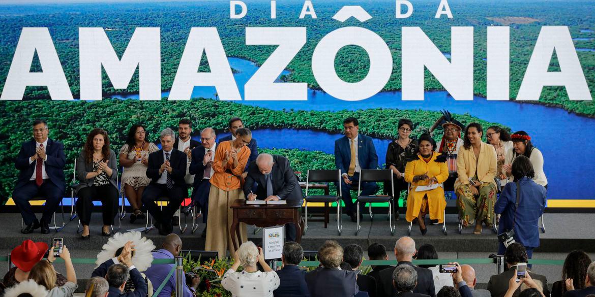 Brasília (DF) - 05/09/2023 - O presidente Luiz Inácio Lula da Silva, participa de cerimônia comemorativa do Dia da Amazônia (Joédson Alves / Agência Brasil)