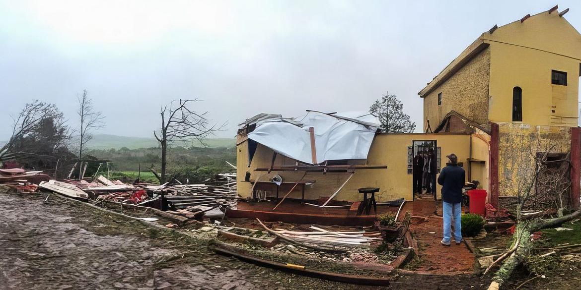 Estragos feito pelo ciclone extratropical que atingiu o Rio Grande do Sul (Defesa Civil/RS)