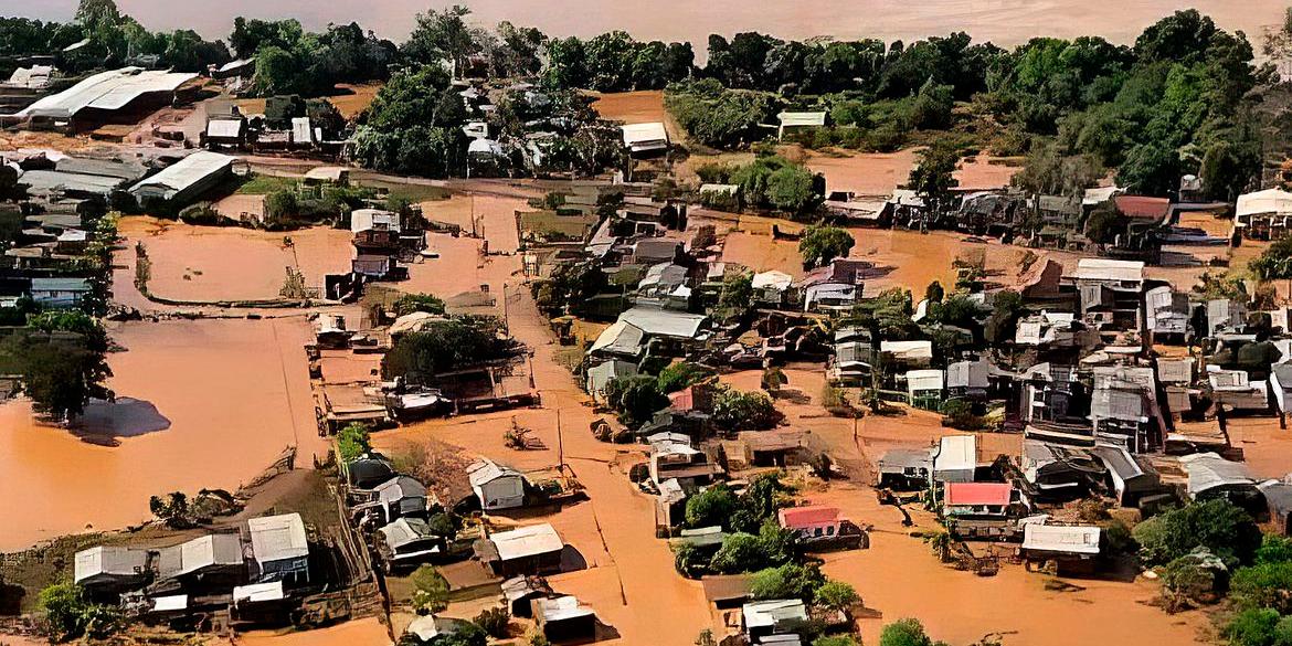 Governador Eduardo Leite destacou que o governo continuará a ser o responsável pela reconstrução da infraestrutura das cidades (Marinha do Brasil / RS)