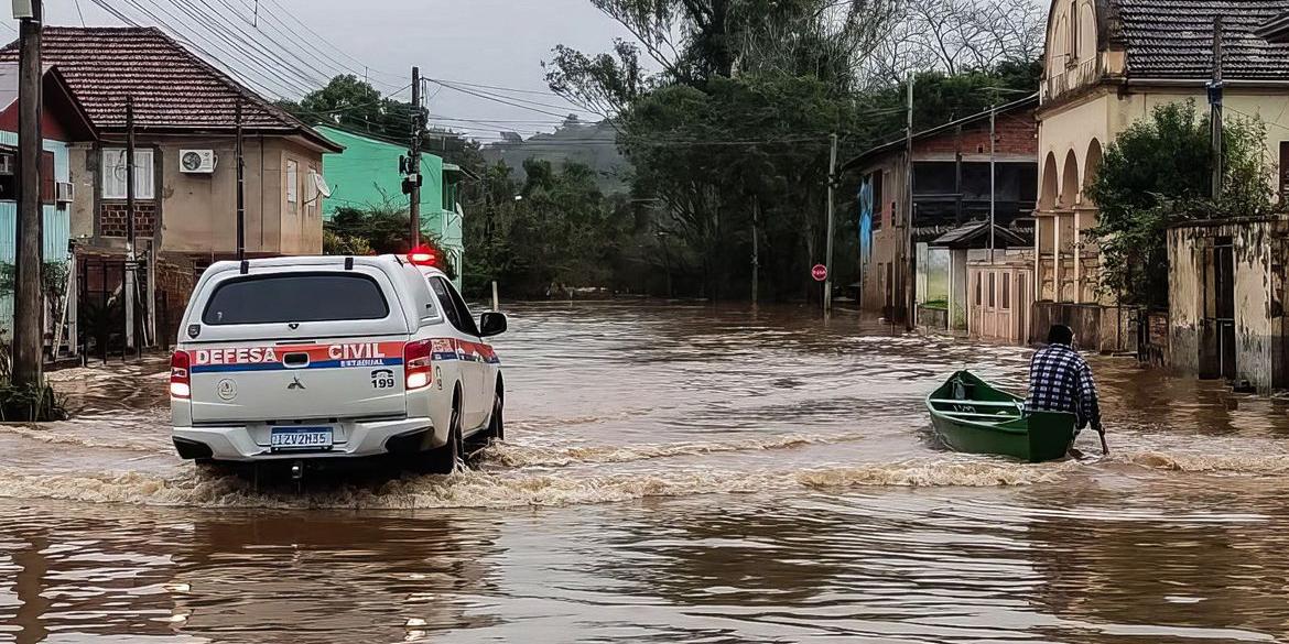 Até o momento, 47 mortes foram confirmadas e oito pessoas estão desaparecidas, segundo a Defesa Civil estadual (Defesa Civil / RS)