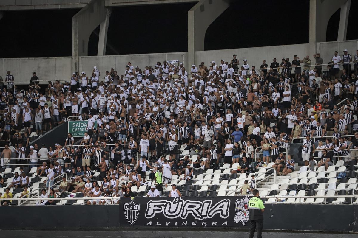 Torcida atleticana presente no Engenhão (Pedro Souza/Atlético)