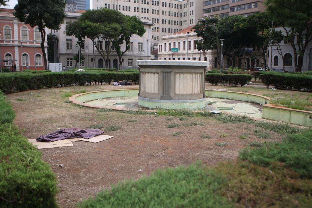 Fonte da Praça Rui Barbosa (Valéria Marques / Hoje em Dia)