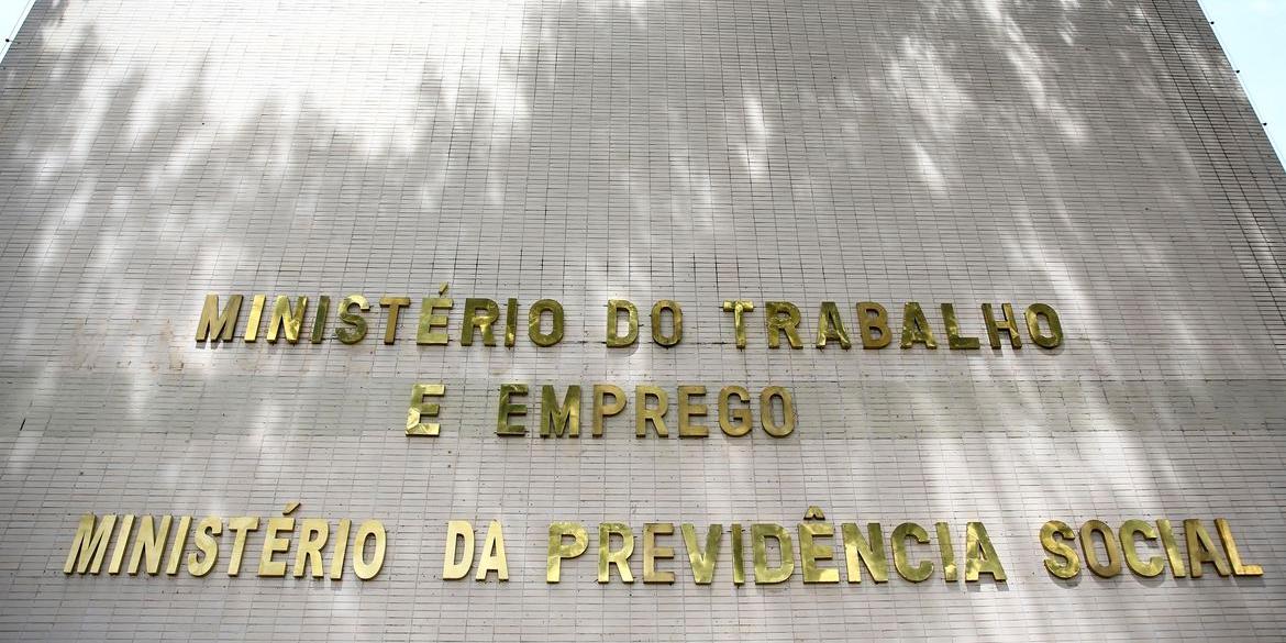 Expectativa é de que a maioria das entidades com informações obsoletas sejam sindicatos de servidores públicos e sindicatos trabalhadores e empregadores rurais (Marcelo Camargo / Agência Brasil)