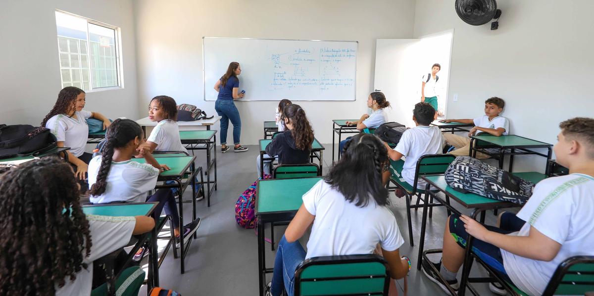 Distribuição dos valores será feita com base no número de turmas e estudantes e no atendimento específico de cada escola (Dirceu Aurélio/Imprensa MG)