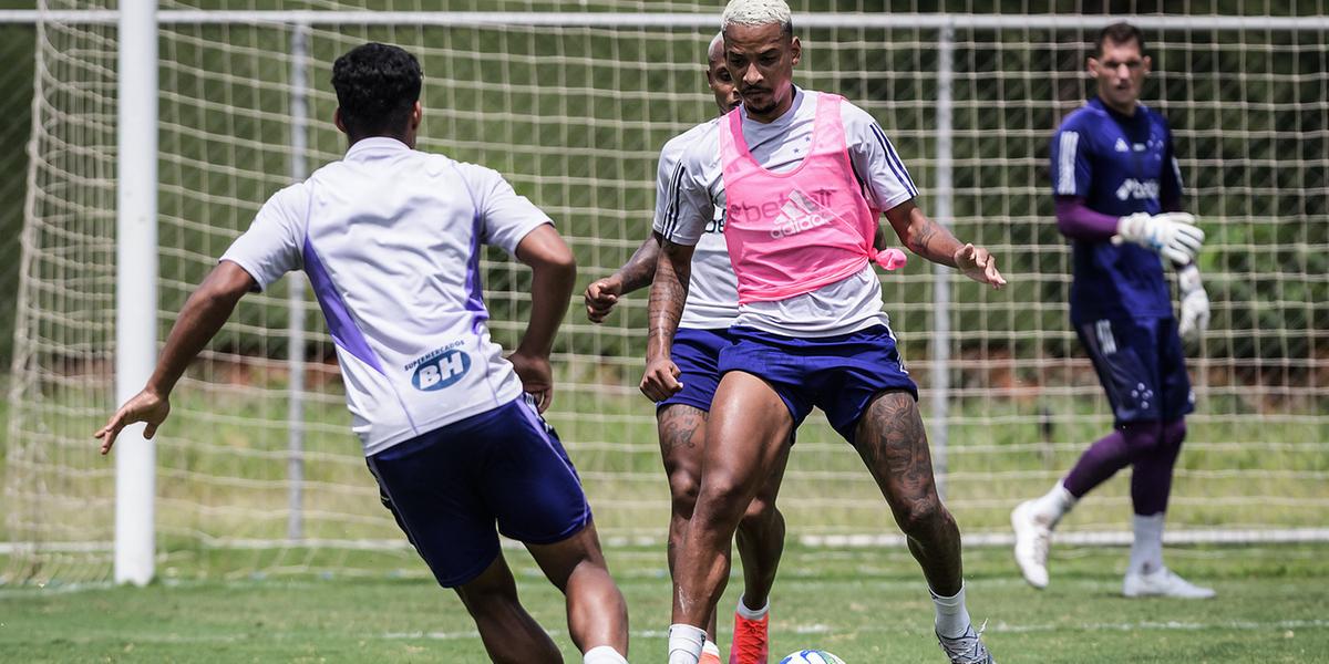 Matheus Pereira deve ser relacionado para o jogo contra o Cuiabá (Gustavo Aleixo/Cruzeiro)