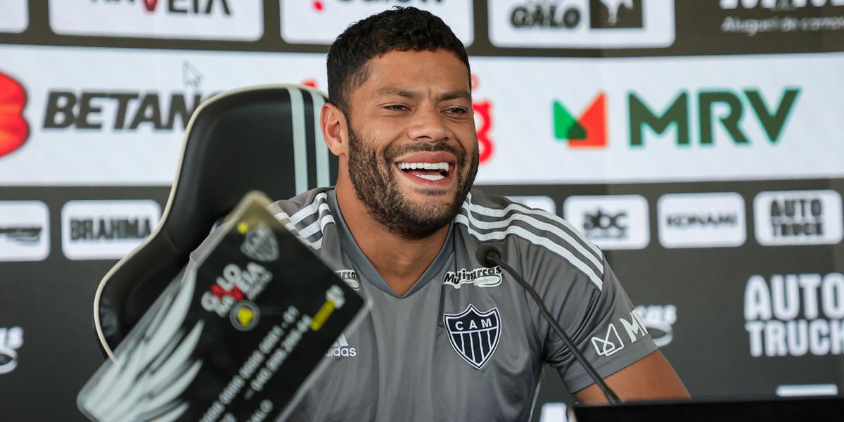 Hulk é entrevistados por crianças atleticanas (Pedro Souza / Atlético)