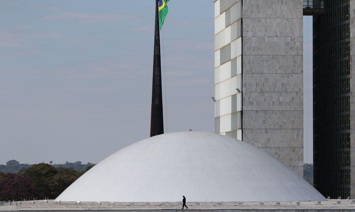 TSE, CGU e PGR recebem relatório final da CPMI dos atos do 8 de