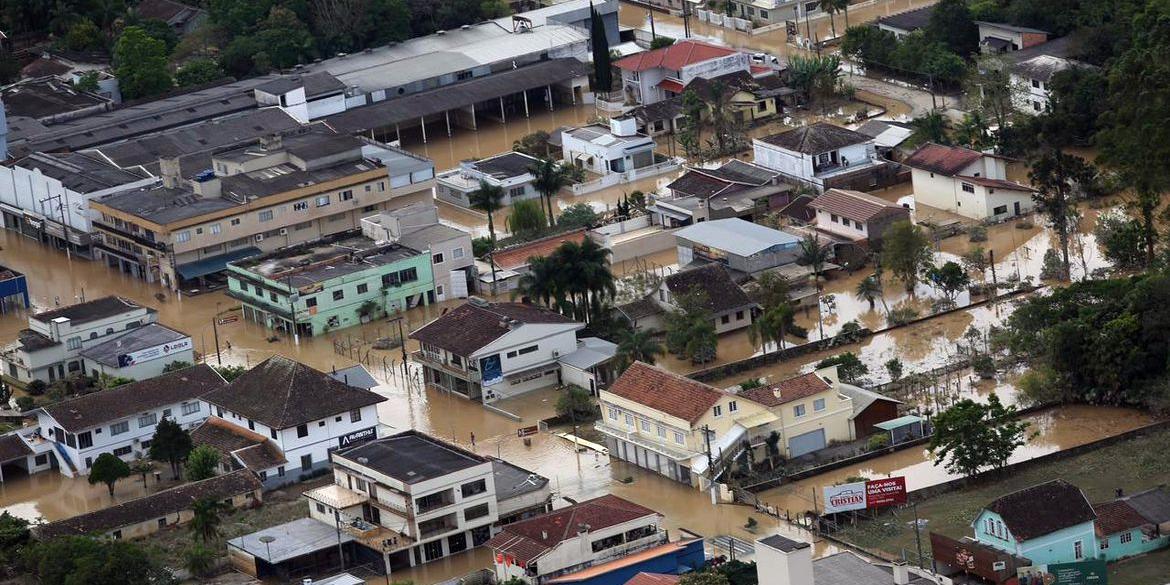 Municípios de Santa Catarina foram atingidos por fortes chuvas (Dênio Simões/MIDR)