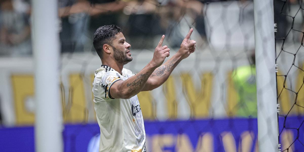 Hulk prega pés no chão na briga pelo título do Brasileirão (Pedro Souza / Atlético)