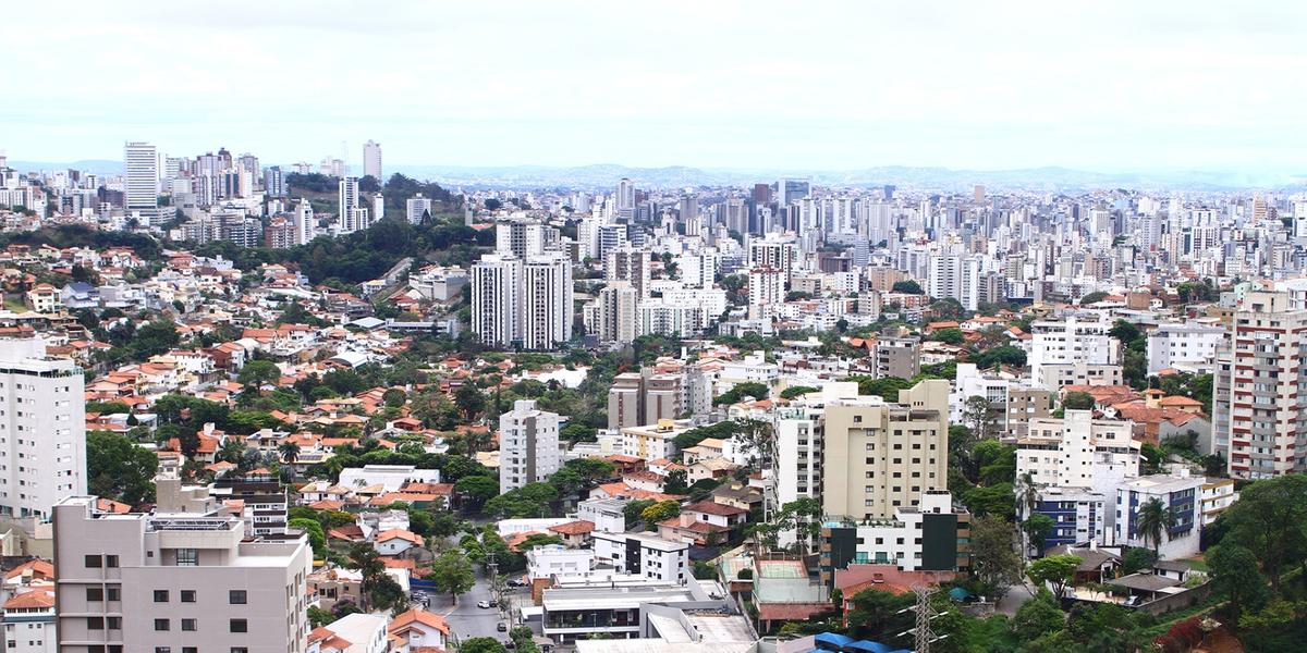 Vista aérea de BH dados fazem parte da Base de Faces de Logradouros, banco de informações atualizado pelo IBGE a cada realização de censo (Maurício Vieira / Hoje em Dia)