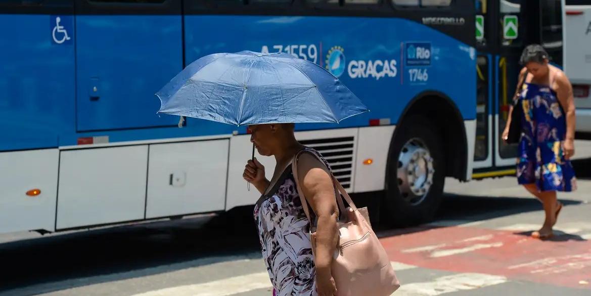 População enfrenta forte onda de calor no Rio de Janeiro (Tomaz Silva/Agência Brasil)