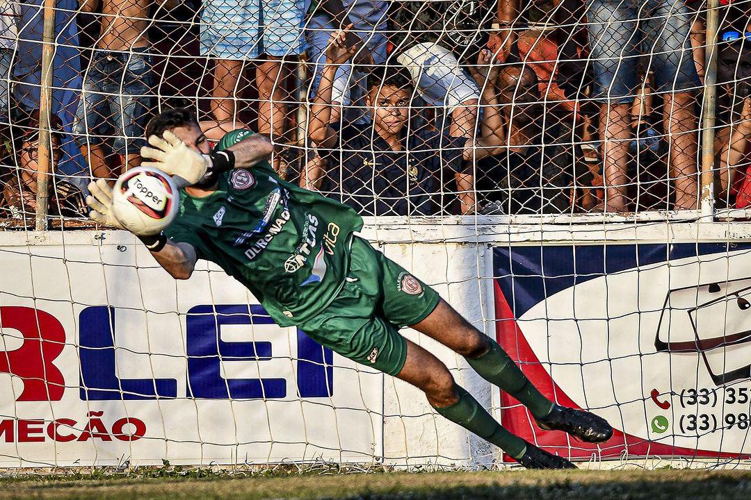 Elzo pega pênalti e garante acesso ao Módulo II para o Valério (Juninho Nogueira/BHFOTO - Instagram Valeriodoce)