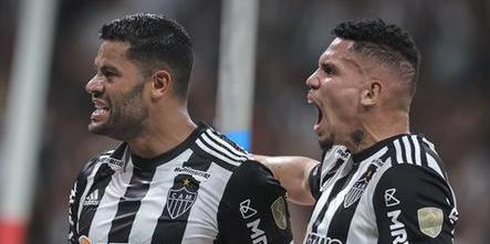 Paulinho e Hulk marcaram 56 dos 81 gols do Galo na temporada (Pedro Souza / Atlético)