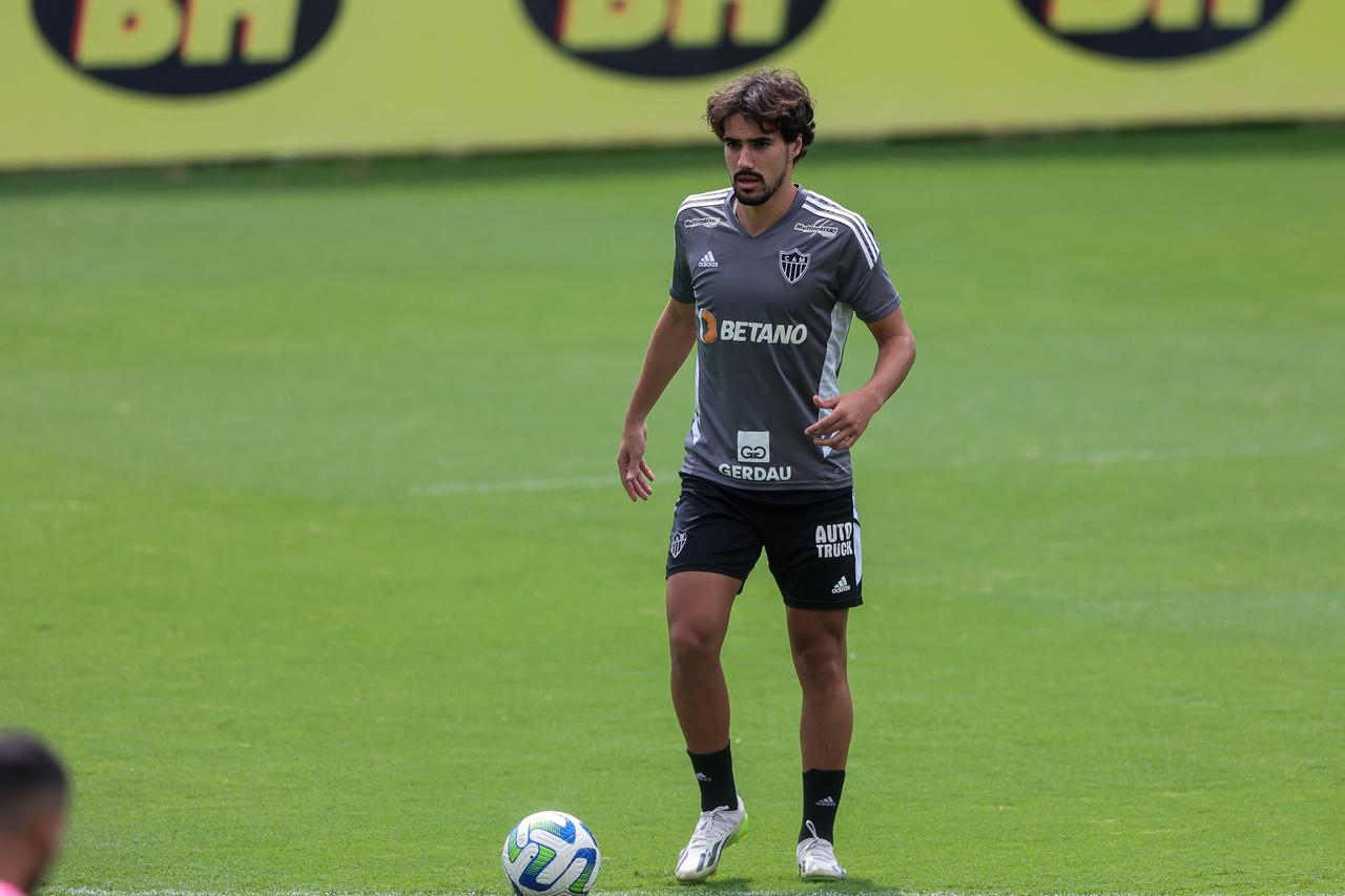 Igor Gomes vê Atlético com chances reais do título Brasileiro, mas