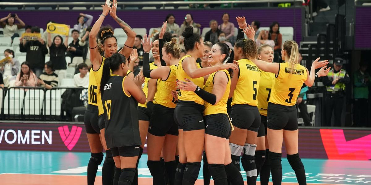 Vôlei: Praia vence na estreia e vai às semifinais do Mundial de Clubes