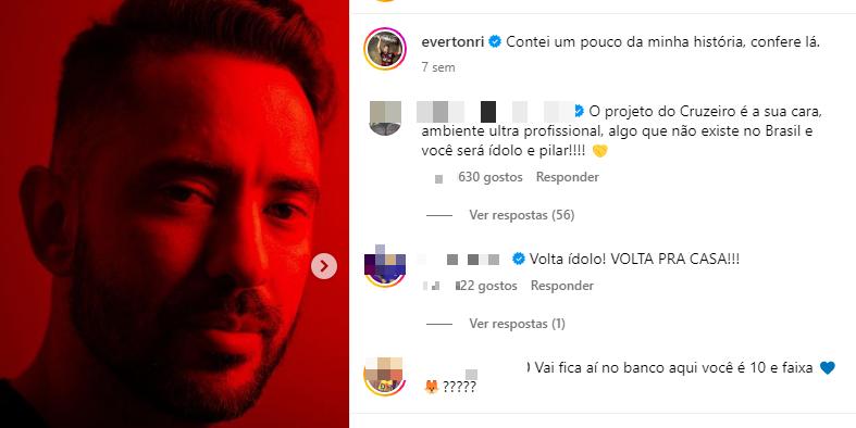 Torcedores do Cruzeiro pedindo a volta doe Éverton Ribeiro ao clube (Reprodução / redes sociais)