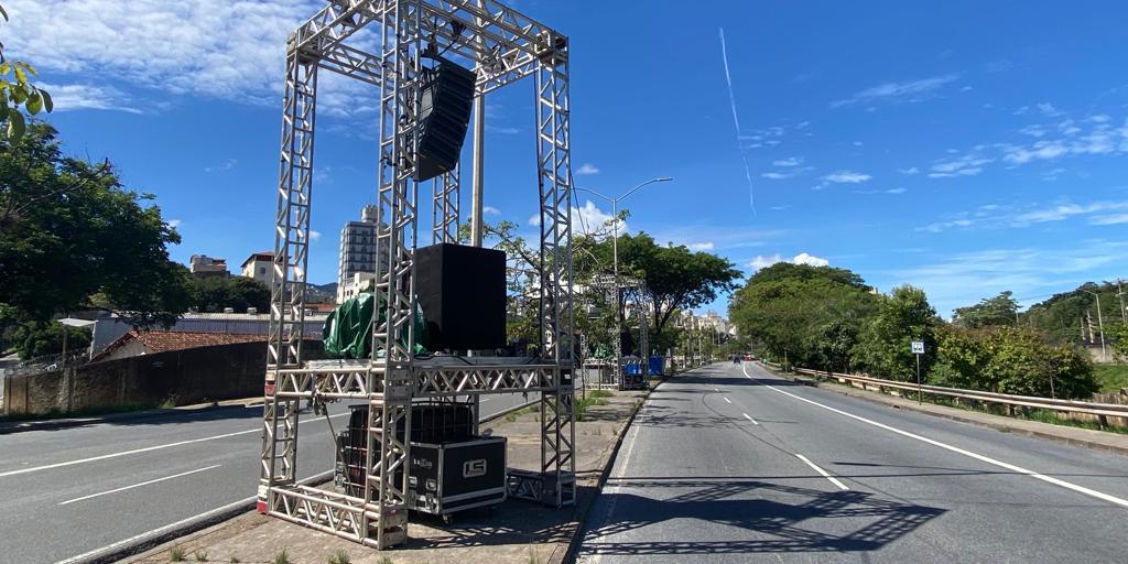 Caixas estão sendo instaladas na avenida dos Andradas, região Leste de BH (Fernando Michel/Hoje em Dia)