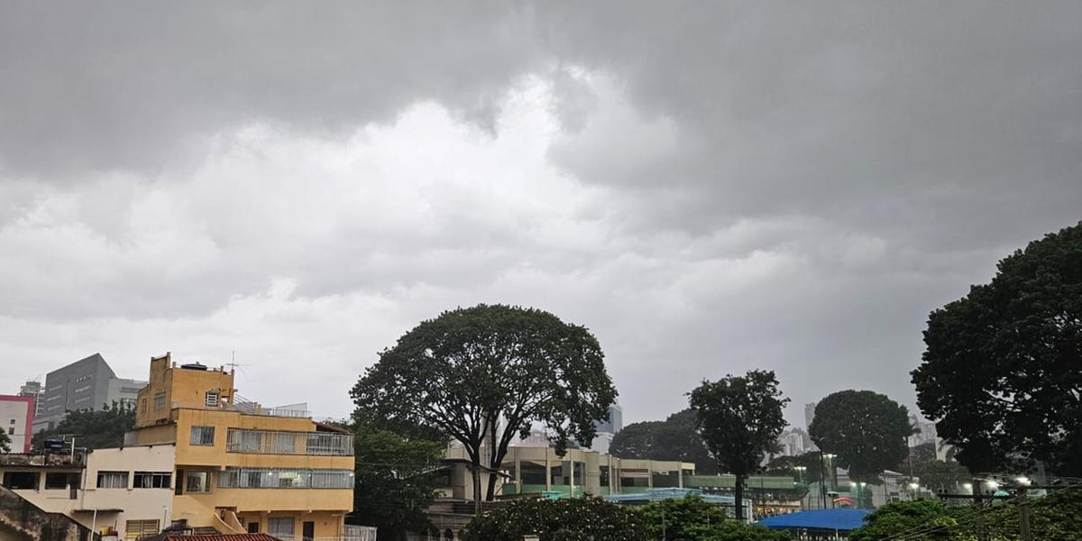 Escureceu mais rápido em BH: nuvens carregadas levam chuva a todas as regiões da cidade (Redes Sociais)