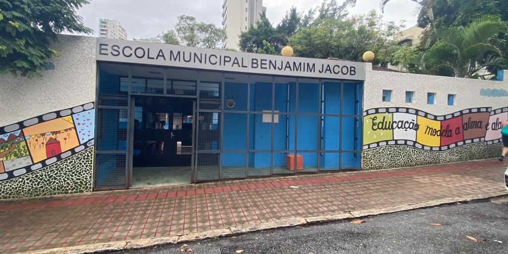 Vagas serão distribuídas com base na proximidade do endereço informado e as escolas disponíveis (Fernando Michel / Hoje em Dia)