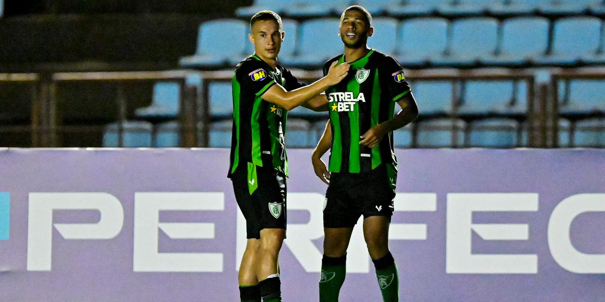 Fabinho retorna contra o Uberlândia (Mourão Panda / América)