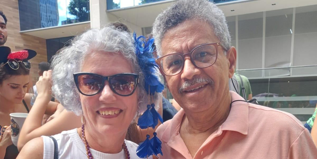 Maria de Lourdes e Antônio Carlos provam que, para curtir o Carnaval, idade não importa (Michael Martins / Hoje em Dia)